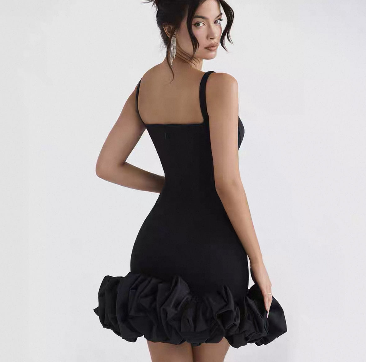 Ruffled Hem Mini Kleid