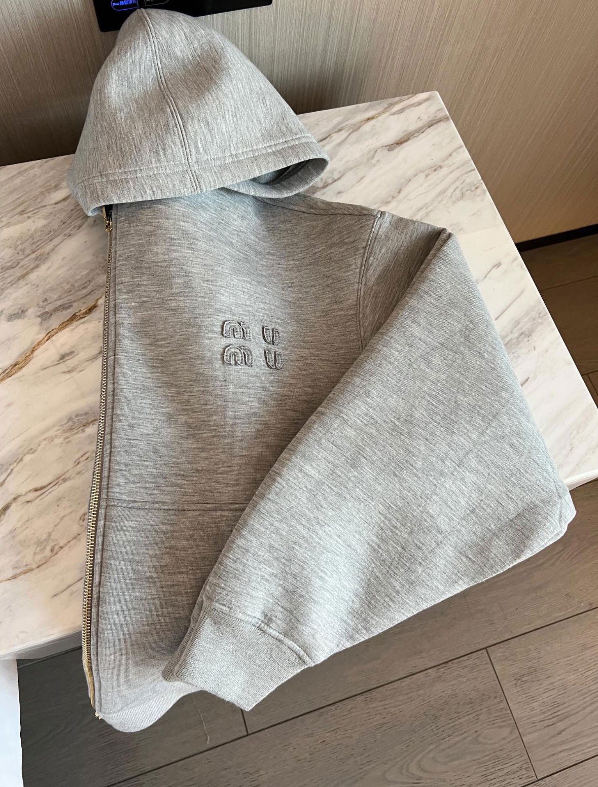 MI MI - PULLI