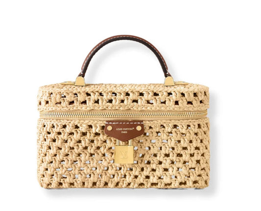 LV Chain Pouch